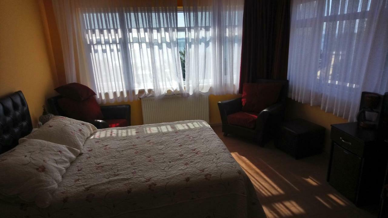 Cosmopolitan Park Hotel Истанбул Екстериор снимка